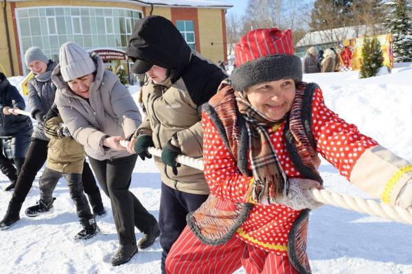 Игровая программа «Смех да веселье на всю неделю!»