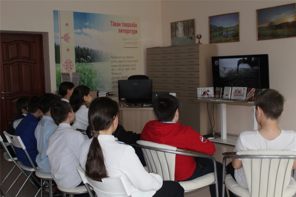 Видео-час «За колючей проволокой»