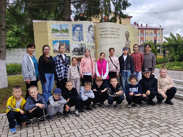 Экскурсия – знакомство «Добро пожаловать в Дом Книг!»